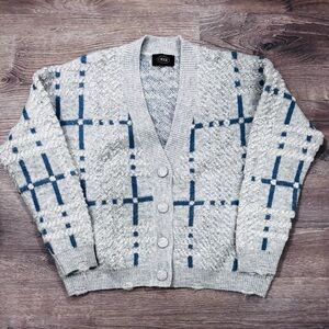Cider Plaid Pattern V-neck
Cardigan, Gray and Blue